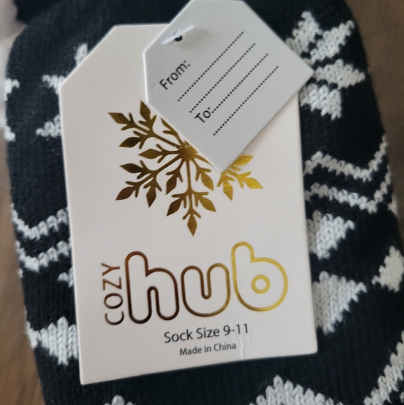 Cozy Hub Non-Skid Sherpa Lined Slipper Socks - Picture 3 of 5